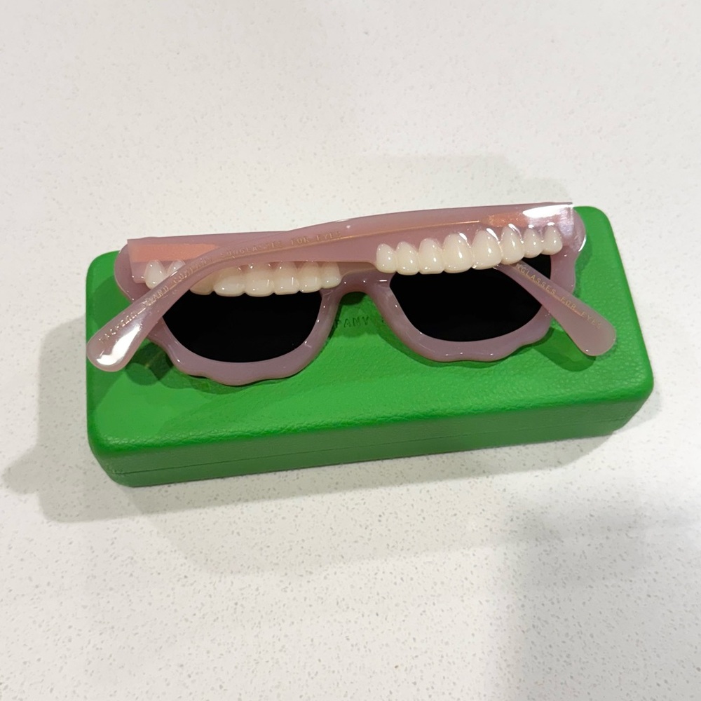 Fashion Brand Company Pink Teeth Sunglasses - Picture 6 of 10